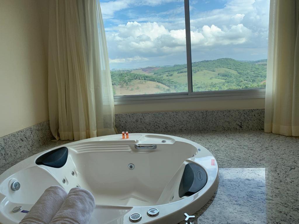 Hotel Mirante Sao Bras São Brás do Suaçuí Kültér fotó